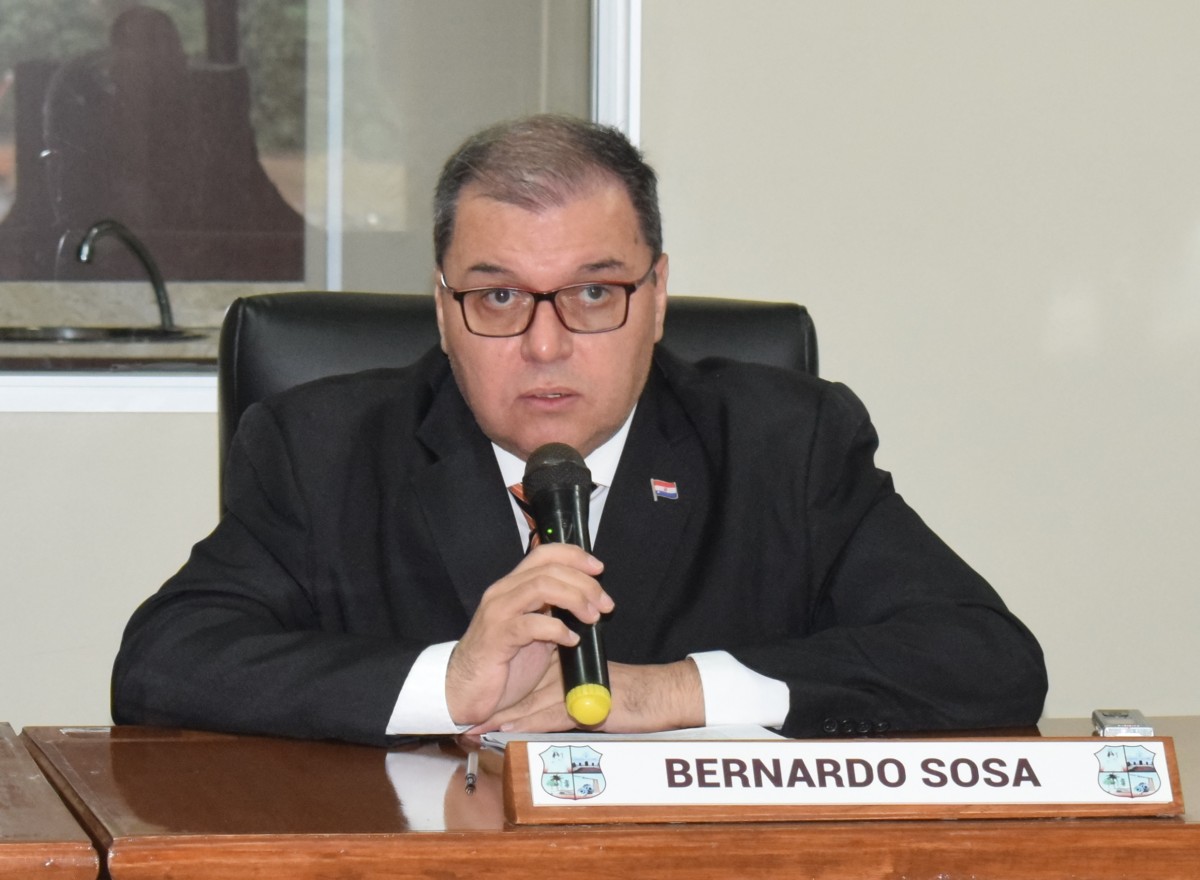 Foto 5 de Aprueban propuesta de llamar a licitación para reparar sistema eléctrico de la escuela Margarita Veia de Bibolini y de otras instituciones
