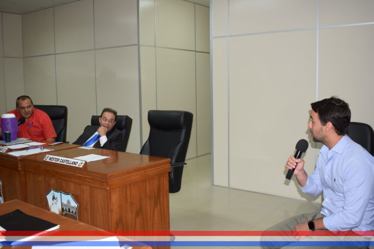 Foto 8 de Visita de representante de la empresa encargada de la construcción del segundo puente sobre el arroyo Capiatá en ruta II