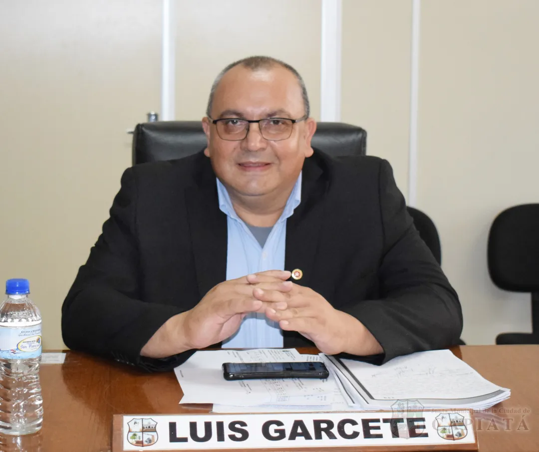Foto 4 de SESION ORDINARIA DE LA JUNTA MUNICIPAL DE CAPIATA: Notas Recibidas y Expedientes Dictaminados