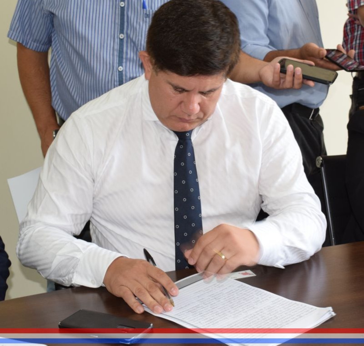 Foto 10 de SESION ORDINARIA DE LA JUNTA MUNICIPAL DE CAPIATA: Notas Recibidas y Expedientes Dictaminados