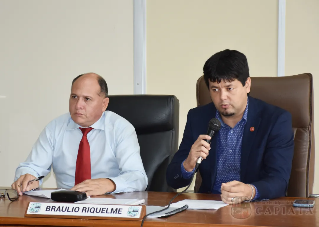 Foto 12 de SESION ORDINARIA DE LA JUNTA MUNICIPAL DE CAPIATA: Notas Recibidas y Expedientes Dictaminados