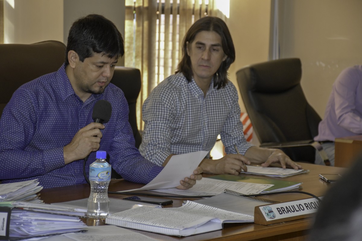 Foto 18 de SESION ORDINARIA DE LA JUNTA MUNICIPAL DE CAPIATA: Notas Recibidas, Nota Remitida y Expedientes Dictaminados