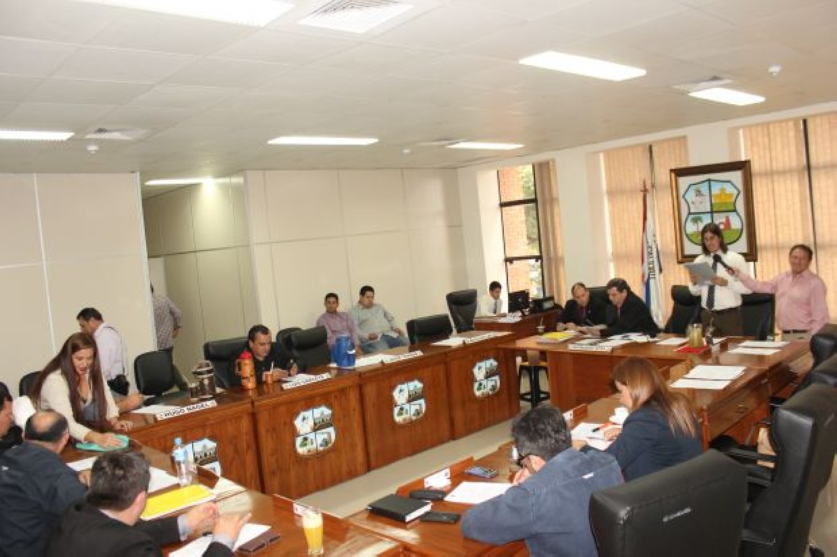 Foto 5 de SESION ORDINARIA DE LA JUNTA MUNICIPAL DE CAPIATA: Notas Recibidas y Expedientes Dictaminados