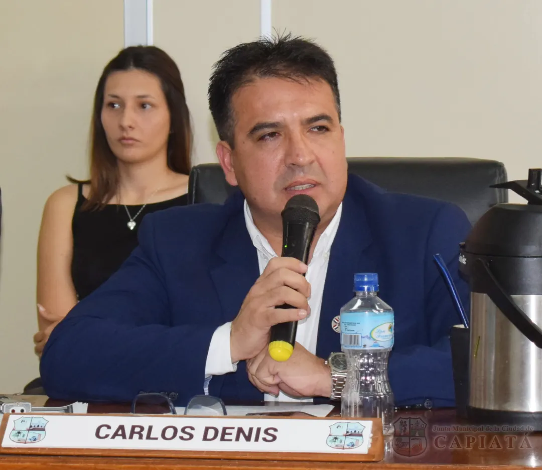 Foto 1 de Concejal Riquelme solicita al Ejecutivo Municipal realizar una verificación y reparación del sistema eléctrico en el Col. Nac. Luis Fustagno