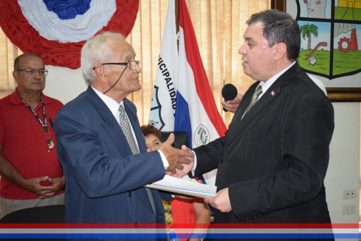 Foto 22 de Reconocimiento a Don Arsenio Salinas como "Ciudadano Ilustre de Capiatá"
