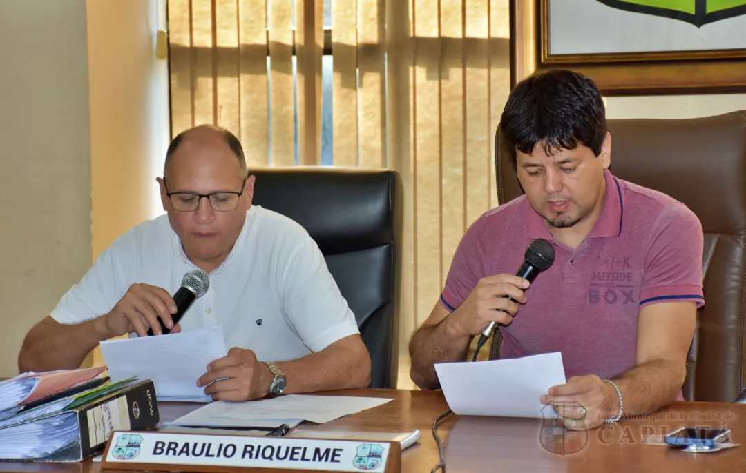 Foto 12 de SESION ORDINARIA DE LA JUNTA MUNICIPAL DE CAPIATA: Notas Recibidas, Notas Remitidas y Expedientes Dictaminados