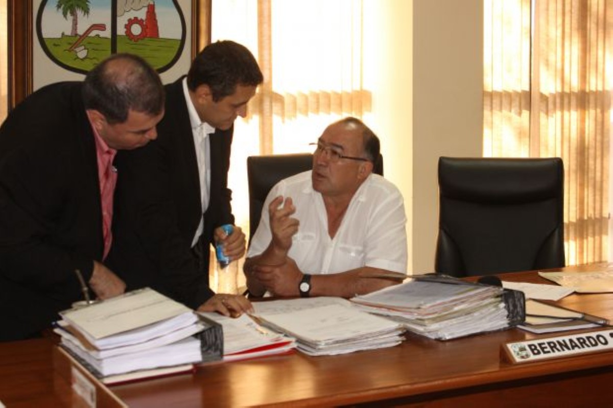 Foto 3 de Aprueban adjudicación de trabajos de reparación en instituciones educativas a tres empresas constructoras