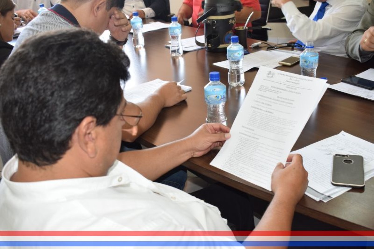 Foto 8 de SESION ORDINARIA DE LA JUNTA MUNICIPAL DE CAPIATA: Notas Recibidas, Nota Remitida y Expedientes Dictaminados