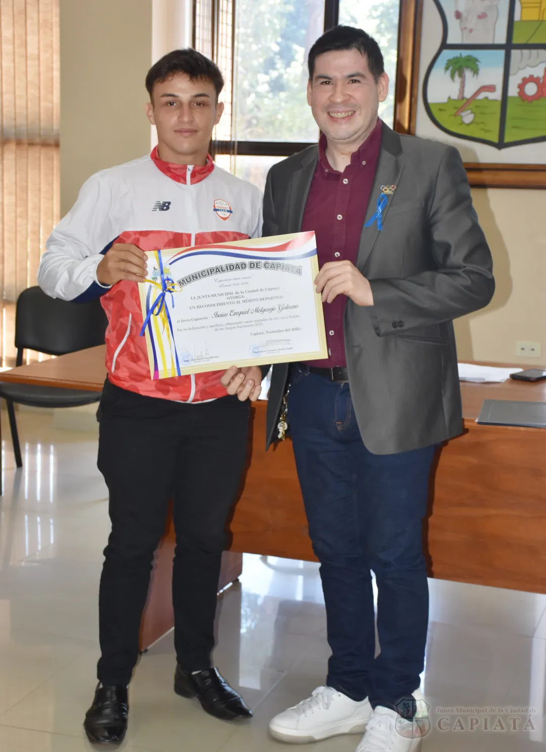 Foto 4 de Reconocimiento al Mérito Deportivo al joven ciclista Isaías Ezequiel Melgarejo Galeano, ganador de varias medallas de Oro