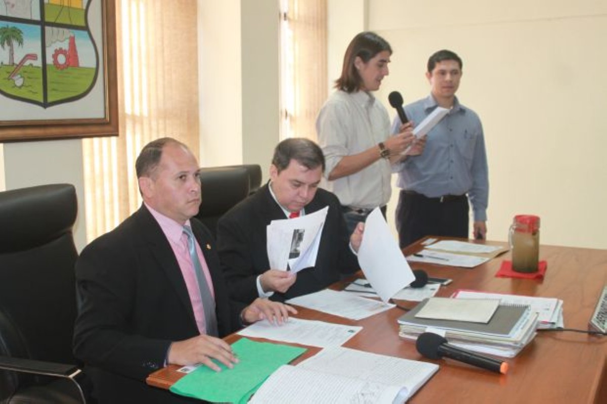 Foto 2 de SESION ORDINARIA DE LA JUNTA MUNICIPAL DE CAPIATA: Notas Recibidas y Expedientes Dictaminados