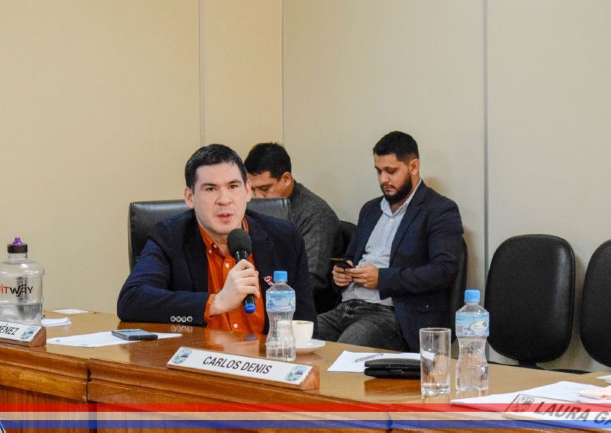 Foto 3 de Autoridades del Hospital Distrital de Capiatá presentaron proyecto de área de Urgencias