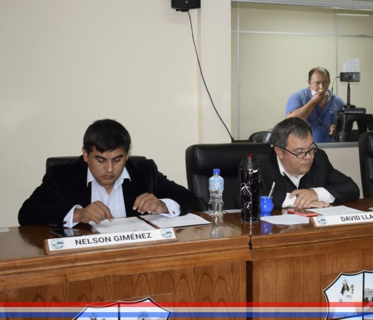 Foto 3 de SESION ORDINARIA DE LA JUNTA MUNICIPAL DE CAPIATA: Notas Recibidas, Nota Remitida y Expedientes Dictaminados