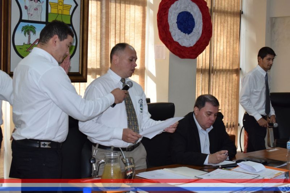 Foto 2 de SESION ORDINARIA DE LA JUNTA MUNICIPAL DE CAPIATA: Notas Recibidas, Nota Remitida y Expedientes Dictaminados