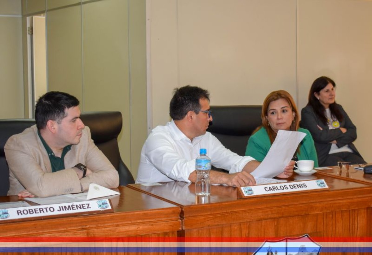 Foto 14 de SESION ORDINARIA DE LA JUNTA MUNICIPAL DE CAPIATA: Notas Recibidas, Nota Remitida y Expedientes Dictaminados