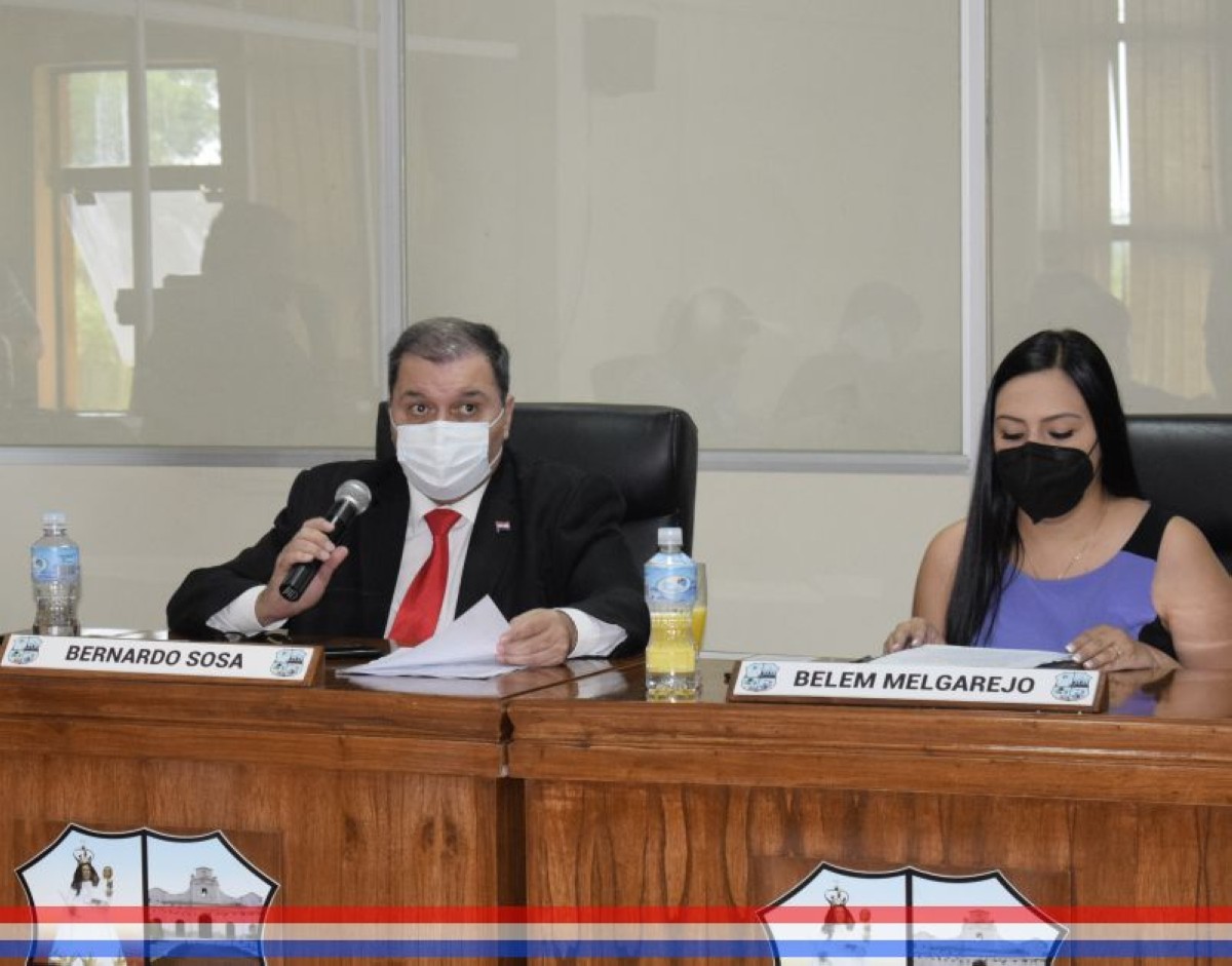 Foto 7 de SESION ORDINARIA DE LA JUNTA MUNICIPAL DE CAPIATA: Notas Recibidas y Expedientes Dictaminados