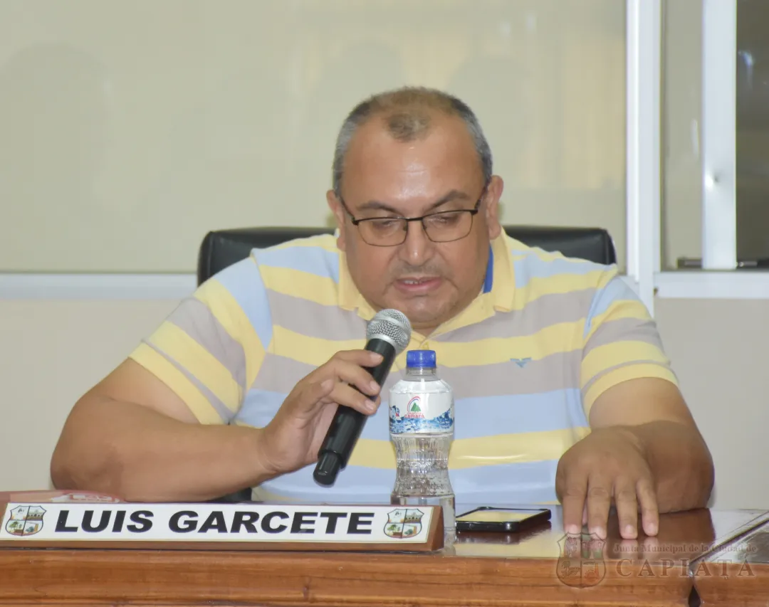 Foto 14 de SESION ORDINARIA DE LA JUNTA MUNICIPAL DE CAPIATA: Notas Recibidas y Expedientes Dictaminados