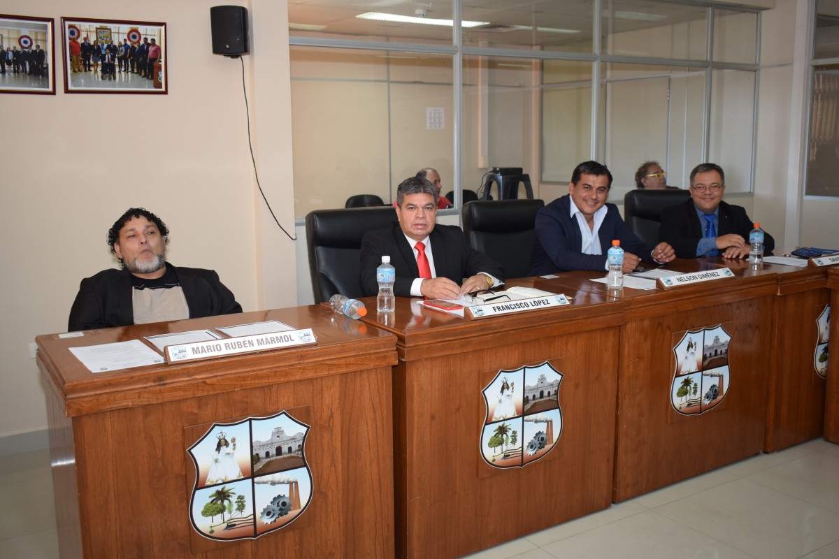 Foto 10 de SESION ORDINARIA DE LA JUNTA MUNICIPAL DE CAPIATA: Notas Recibidas y Expedientes Dictaminados