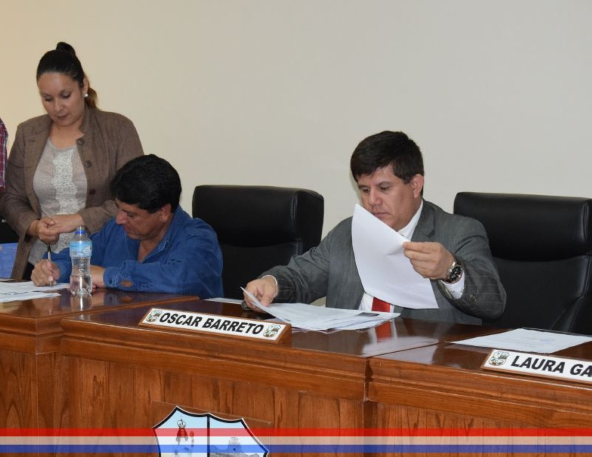 Foto 6 de Aprueban declaración de emergencia vial para el barrio Kennedy y construcciones de obras varias en la zona sur de nuestra ciudad