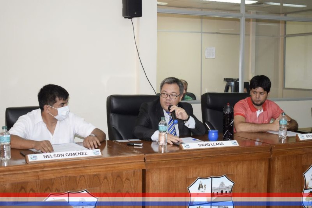 Foto 6 de SESION ORDINARIA DE LA JUNTA MUNICIPAL DE CAPIATA: Notas Recibidas, Nota Remitida y Expedientes Dictaminados