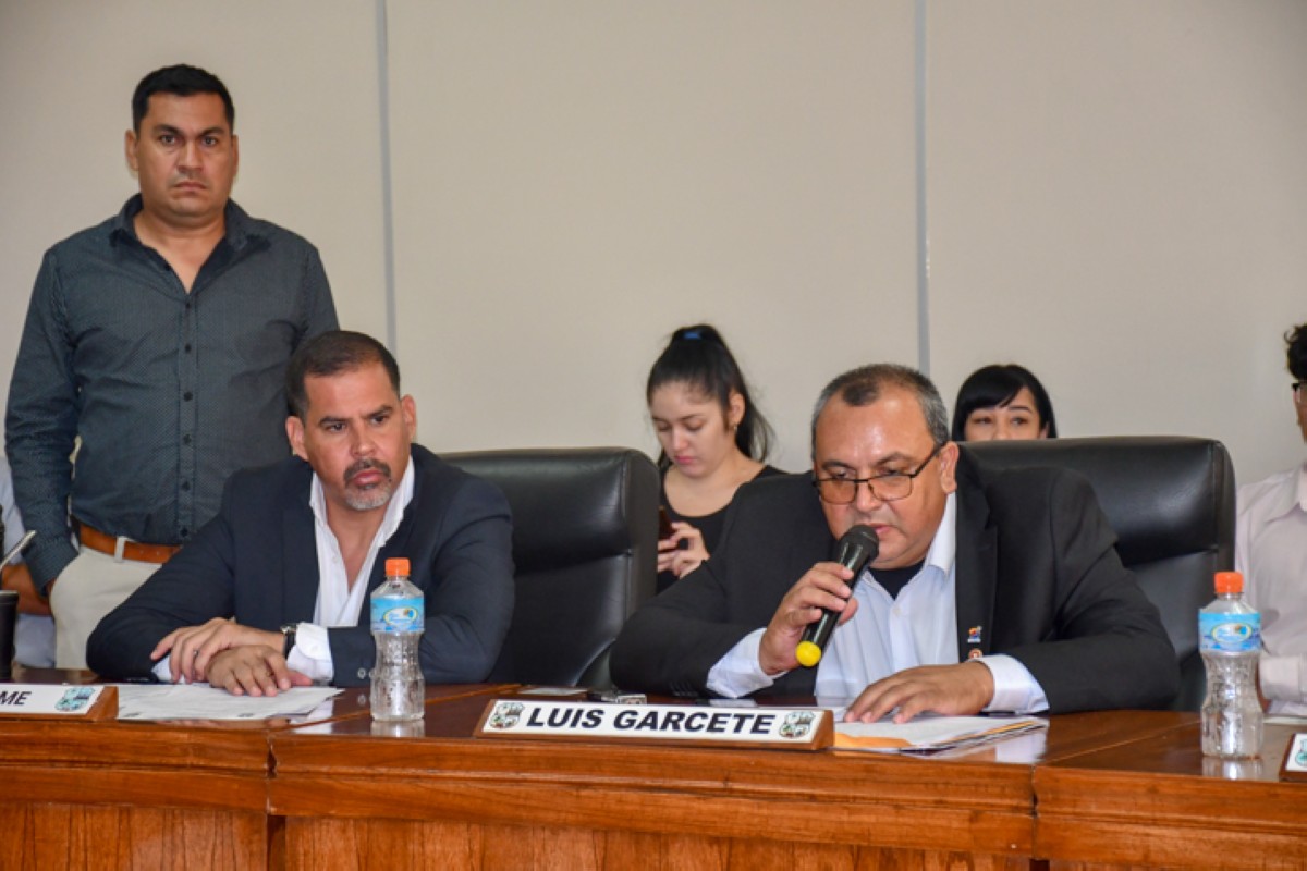 Foto 14 de SESION ORDINARIA DE LA JUNTA MUNICIPAL DE CAPIATA: Notas Recibidas, Nota Remitida y Expedientes Dictaminados