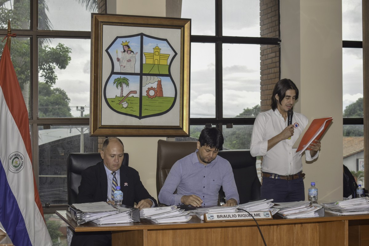 Foto 1 de Aprueban adjudicación de trabajos de reparaciones varias en la escuela básica Nº 2856 San Roque