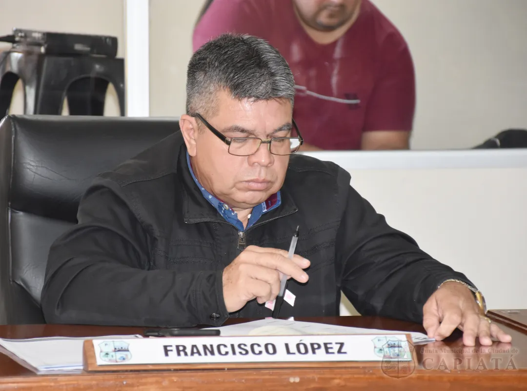 Foto 21 de SESION ORDINARIA DE LA JUNTA MUNICIPAL DE CAPIATA: Notas Recibidas y Expedientes Dictaminados