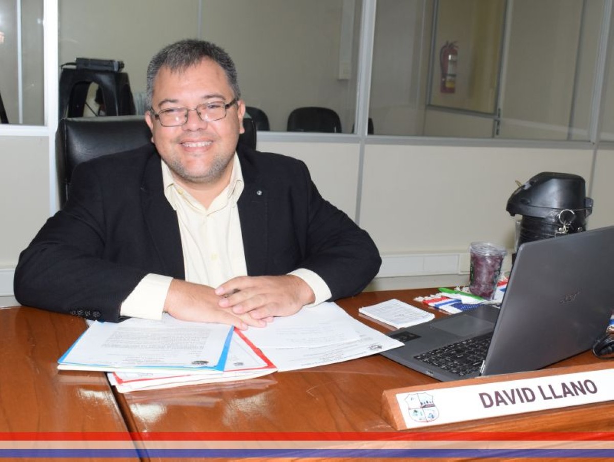 Foto 8 de SESION ORDINARIA DE LA JUNTA MUNICIPAL DE CAPIATA: Notas Recibidas, Nota Remitida y Expedientes Dictaminados
