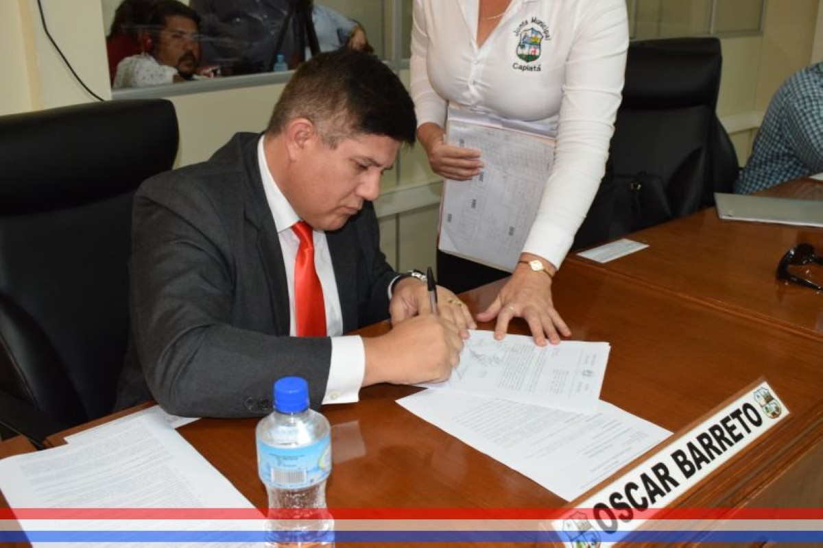 Foto 10 de Autorizan al Ejecutivo Municipal a iniciar los trámites de desafectación de inmuebles donde están afincados Puestos de Salud ante el Congreso Nacional
