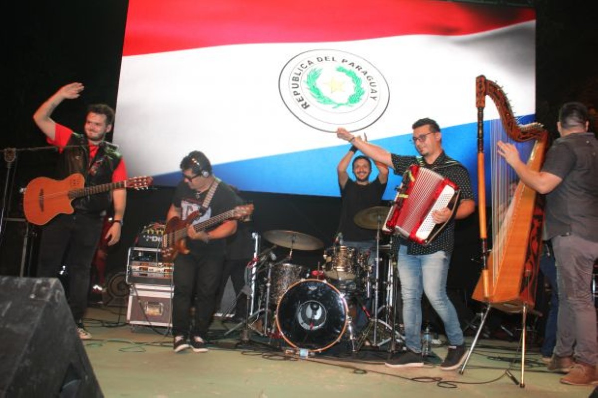 Foto 55 de ¡MAGNIFICA NOCHE CAPIATEÑA!