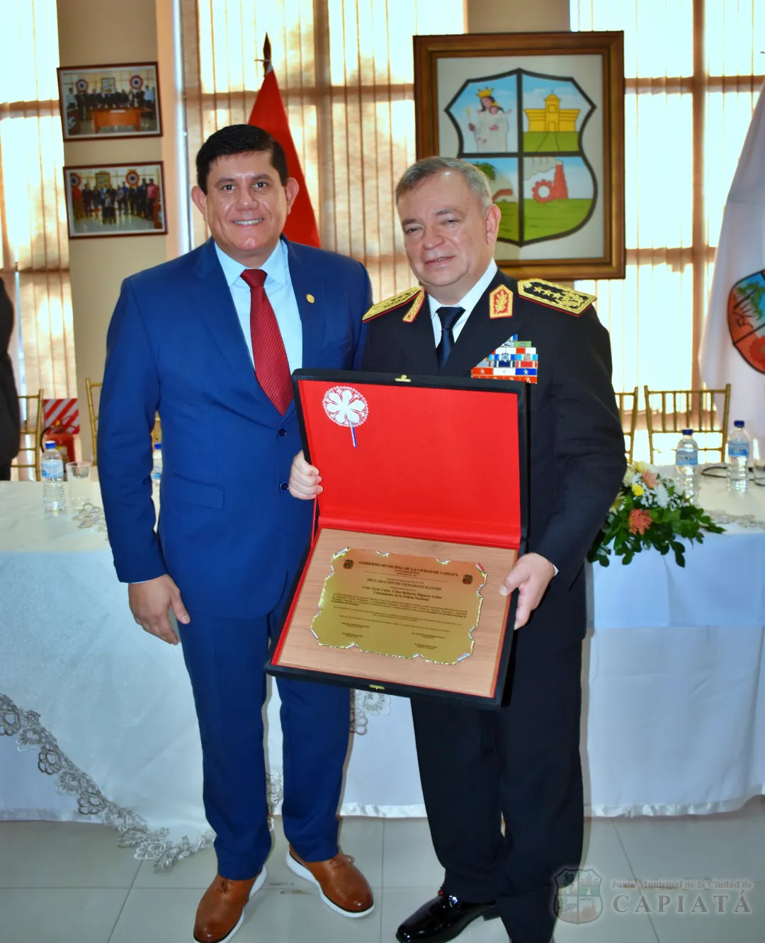 Foto 19 de Acto de reconocimiento como “Ciudadano Ilustre de Capiatá” al Comandante de la Policía Nacional, Crio. Gral. César Silguero Lobos