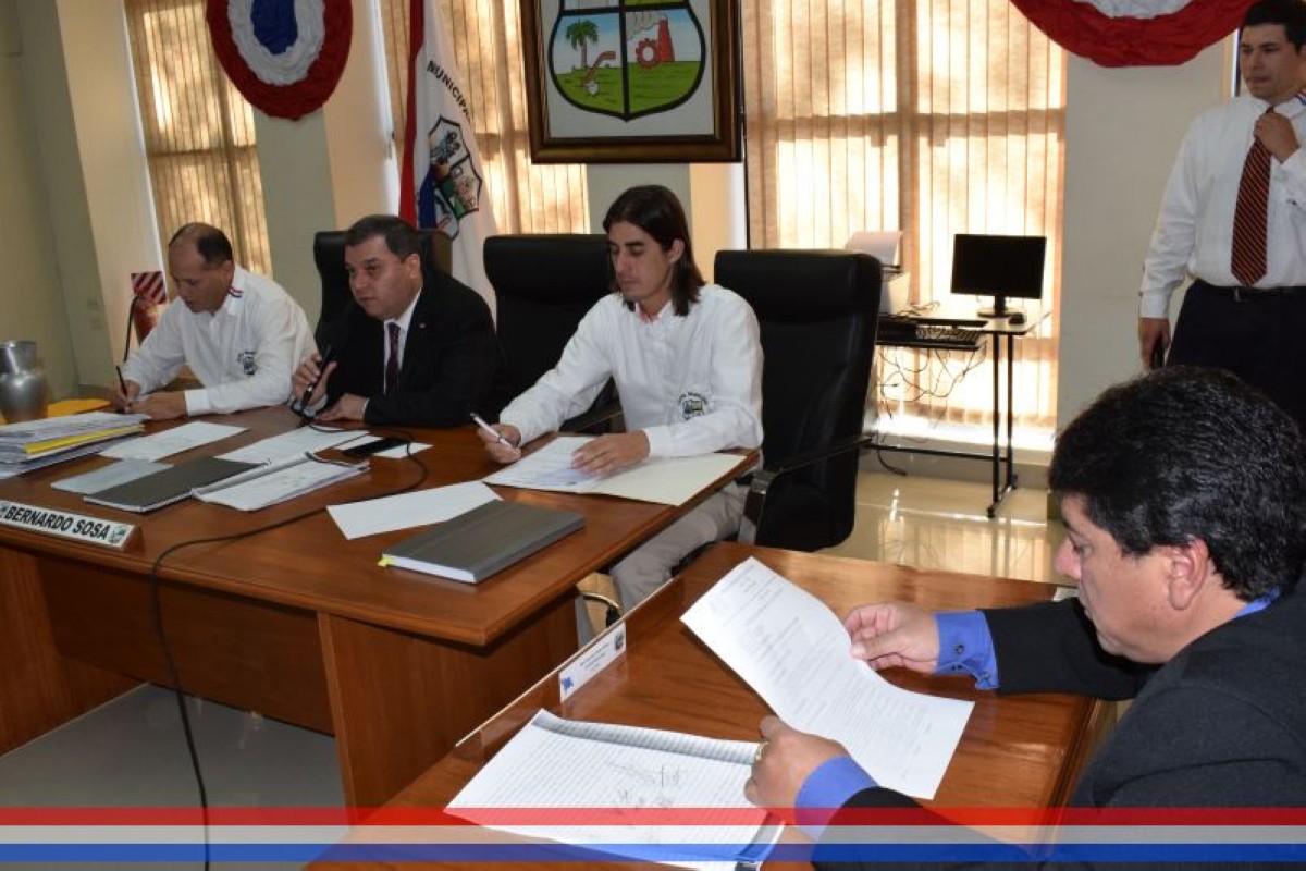 Foto 4 de SESION EXTRAORDINARIA DE LA JUNTA MUNICIPAL DE CAPIATA: Notas Recibidas, Nota Remitida y Expedientes Dictaminados