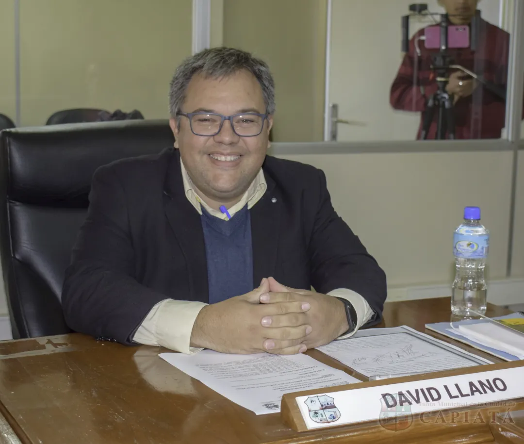 Foto 10 de SESION ORDINARIA DE LA JUNTA MUNICIPAL DE CAPIATA: Notas Recibidas y Expedientes Dictaminados