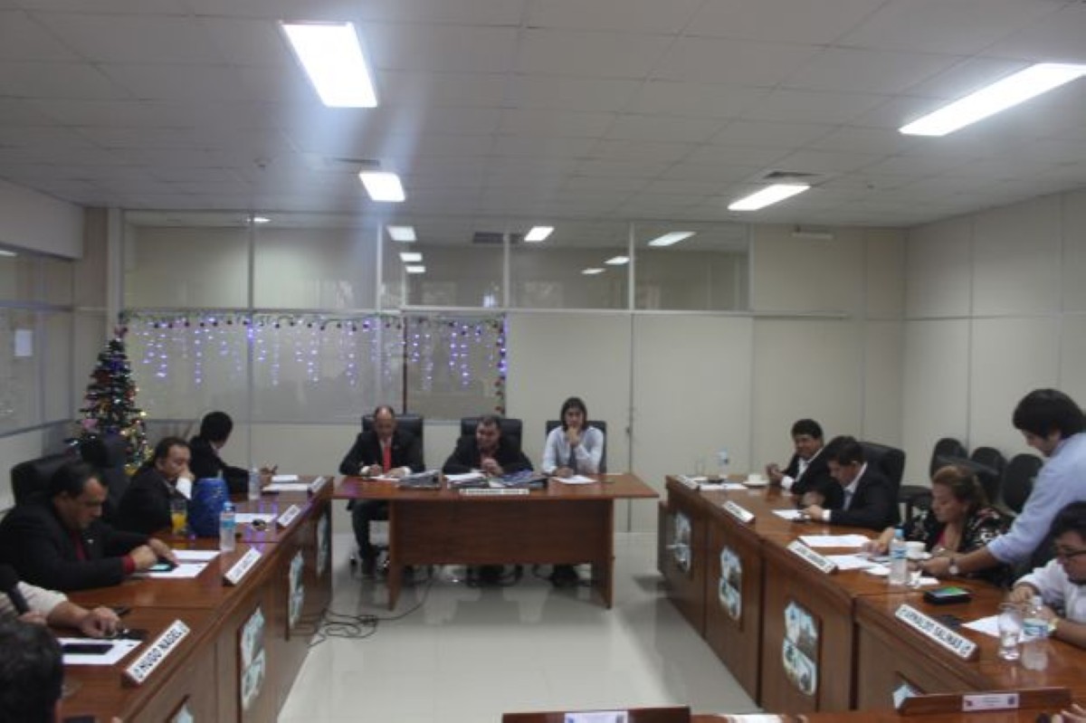 Foto 3 de SESION ORDINARIA DE LA JUNTA MUNICIPAL DE CAPIATA: Notas Recibidas y Expedientes Dictaminados