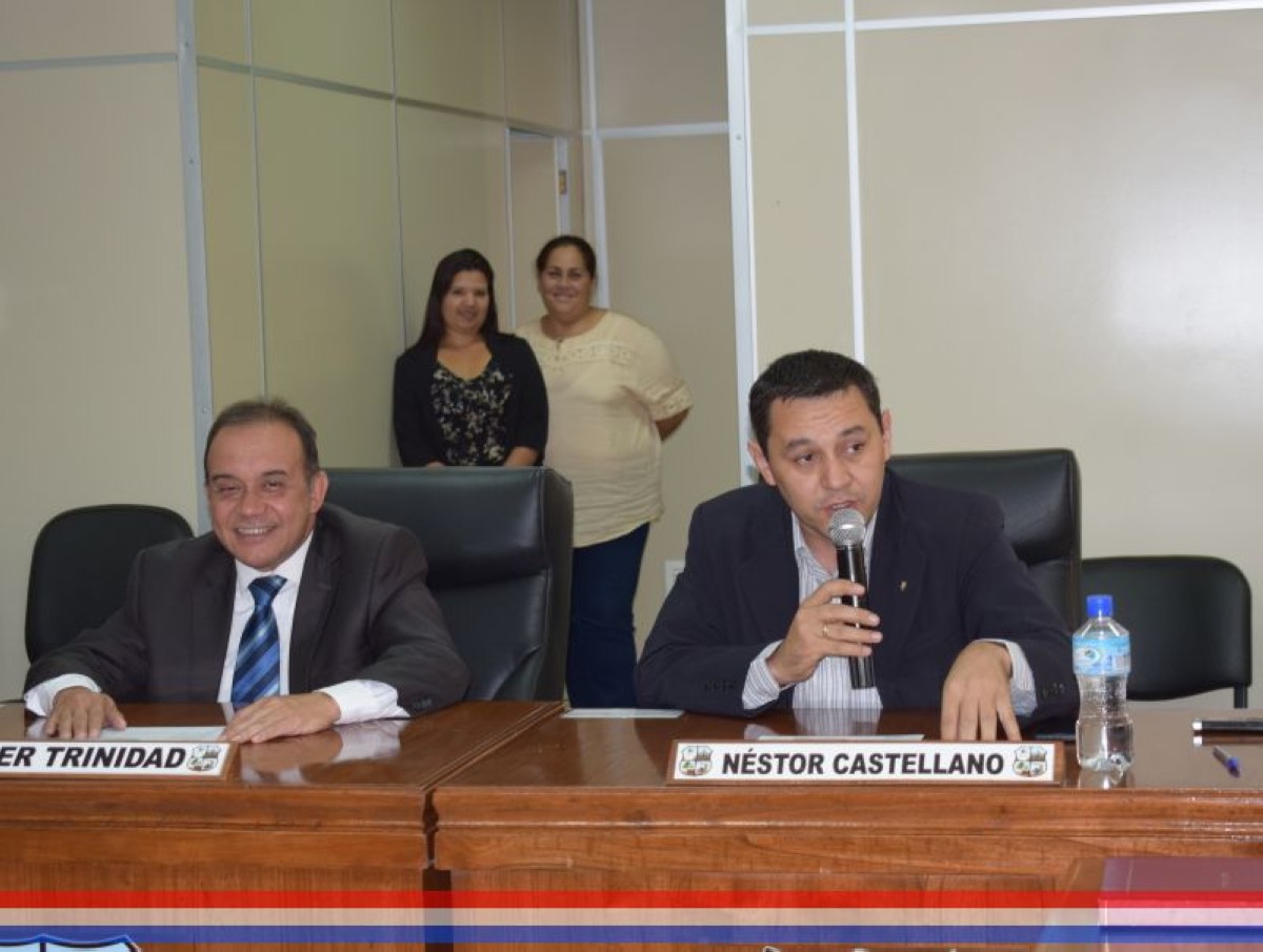 Foto 5 de SESION ORDINARIA DE LA JUNTA MUNICIPAL DE CAPIATA: Notas Recibidas y Expedientes Dictaminados