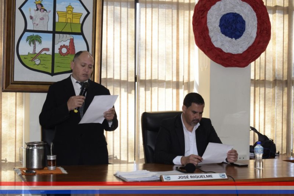 Foto 1 de SESION ORDINARIA DE LA JUNTA MUNICIPAL DE CAPIATA: Notas Recibidas, Nota Remitida y Expedientes Dictaminados