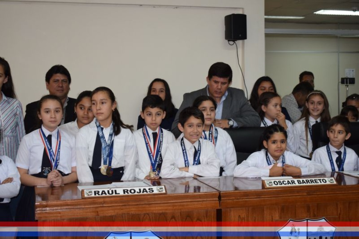 Foto 8 de Reconocimiento a la Esc. Bás. Nº 81 y Col. Nac. "Ma. Auxiliadora"