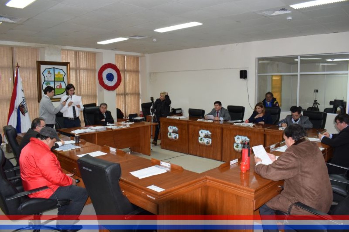 Foto 7 de SESION ORDINARIA DE LA JUNTA MUNICIPAL DE CAPIATA: Notas Recibidas, Nota Remitida y Expedientes Dictaminados