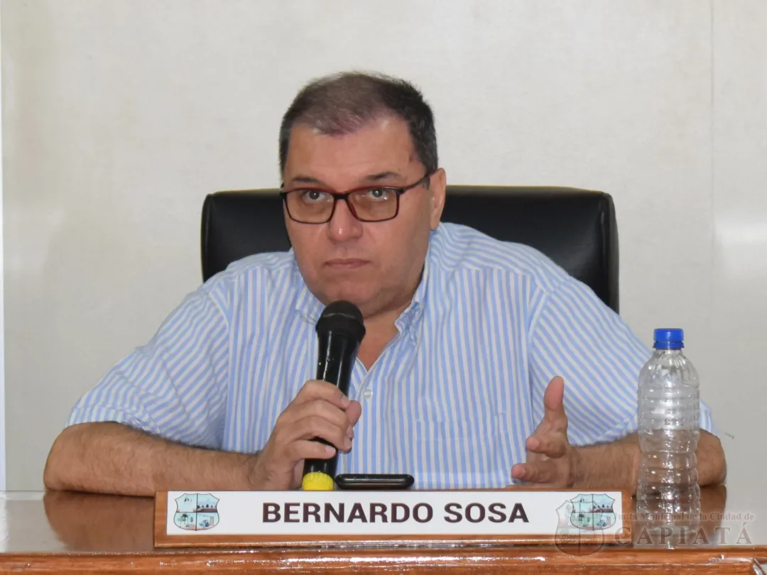Foto 2 de La problemática de los asfaltados destruidos por trabajos de Juntas de Saneamiento y aguaterías fue motivo de debate en el Pleno