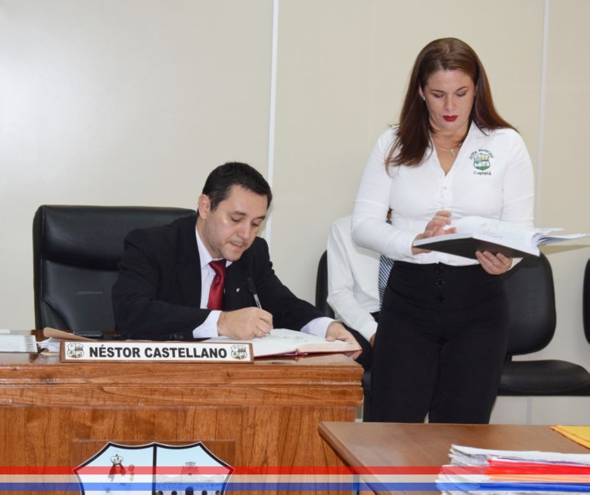 Foto 6 de SESION ORDINARIA DE LA JUNTA MUNICIPAL DE CAPIATA: Notas Recibidas, Nota Remitida y Expedientes Dictaminados