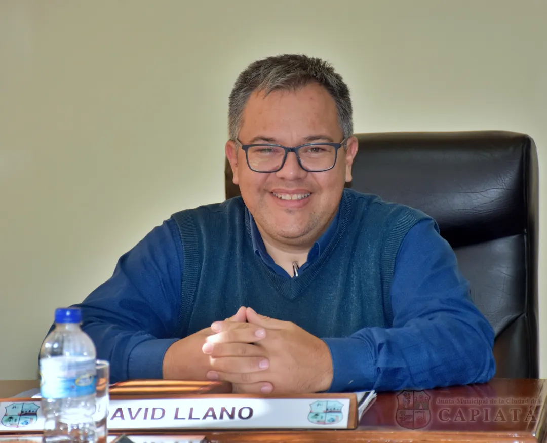 Foto 10 de SESION ORDINARIA DE LA JUNTA MUNICIPAL DE CAPIATA: Notas Recibidas y Expedientes Dictaminados