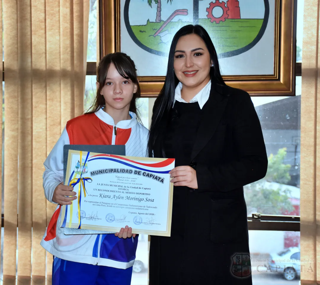 Foto 12 de La campeona sudamericana de Taekwondo, Kiara Aylen Morinigo Sosa, recibió reconocimiento al ¨Mérito Deportivo¨