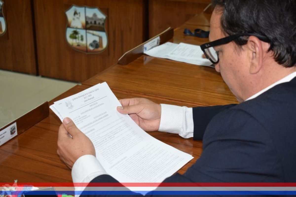 Foto 2 de SESION ORDINARIA DE LA JUNTA MUNICIPAL DE CAPIATA: Notas Recibidas y Expedientes Dictaminados