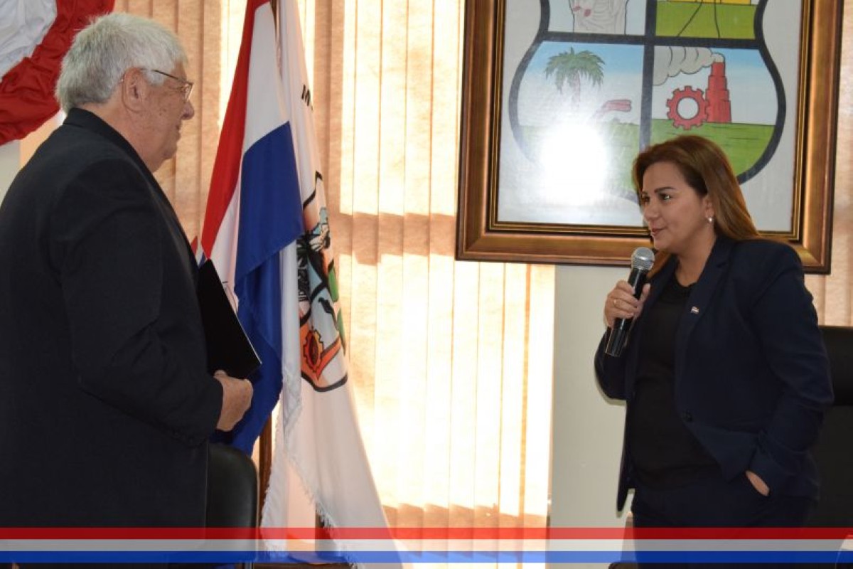 Foto 14 de Reconocimiento a Don Julián Valdez y a Don Celso Grance