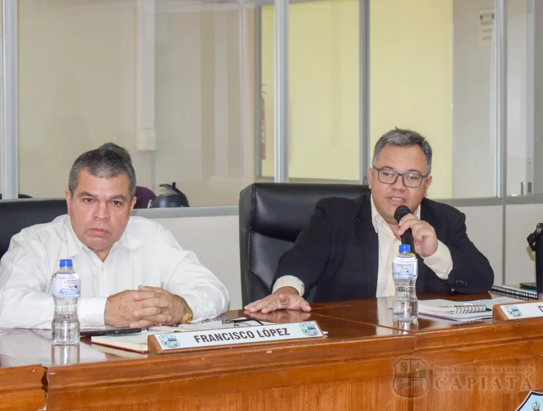 Foto 20 de SESION ORDINARIA DE LA JUNTA MUNICIPAL DE CAPIATA: Notas Recibidas, Nota Remitida y Expedientes Dictaminados