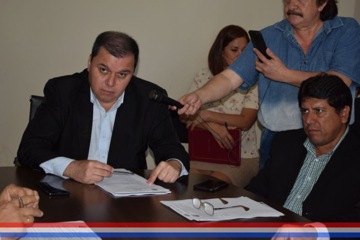 Foto 5 de SESION ORDINARIA DE LA JUNTA MUNICIPAL DE CAPIATA Expedientes Dictaminados y Notas Recibidas