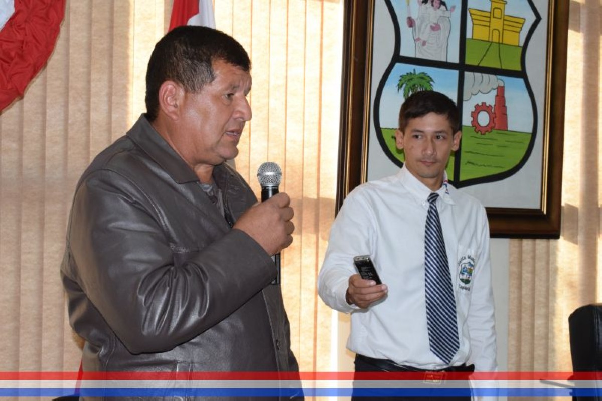 Foto 47 de Reconocimiento a Don Julián Valdez y a Don Celso Grance