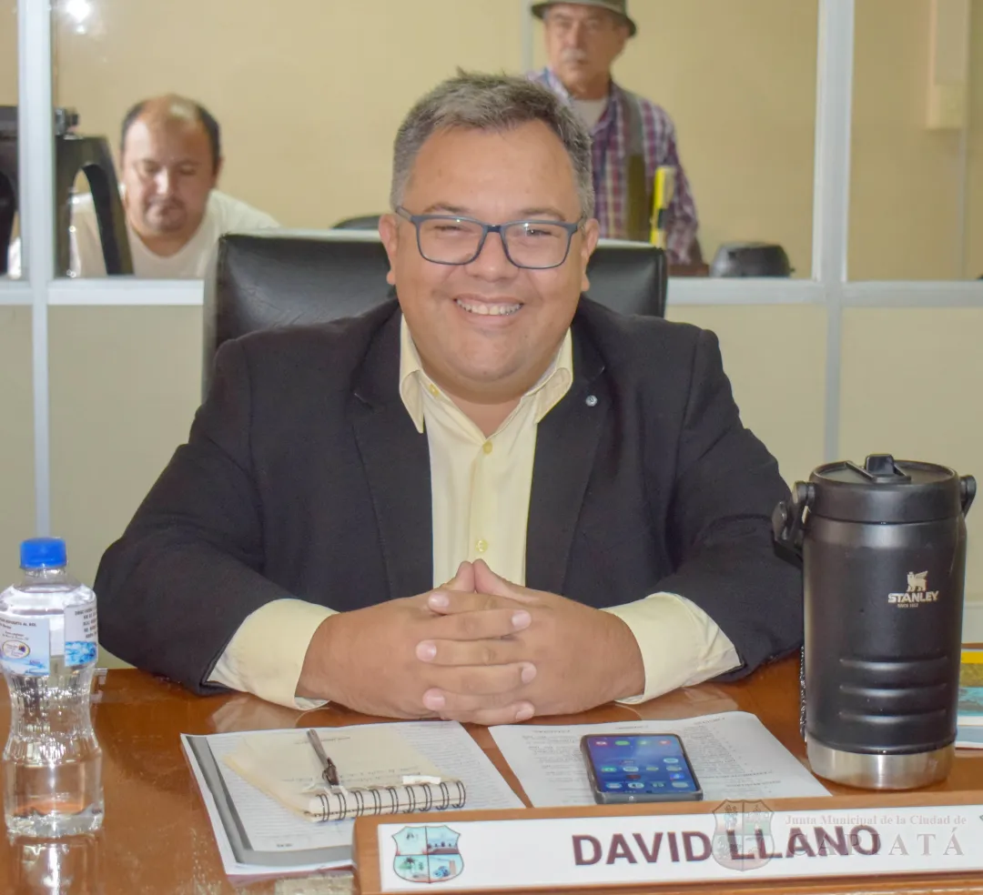 Foto 11 de SESION ORDINARIA DE LA JUNTA MUNICIPAL DE CAPIATA: Notas Recibidas, Nota Remitida y Expedientes Dictaminados