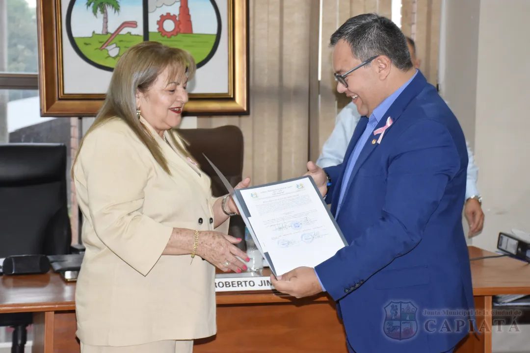 Foto 16 de Doña María Luisa Ortiz de Da Costa es reconocida como “Hija Dilecta de la ciudad de Capiatá