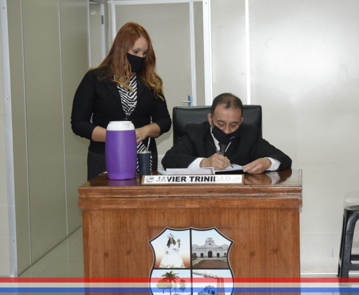 Foto 5 de SESION ORDINARIA DE LA JUNTA MUNICIPAL DE CAPIATA: Notas Recibidas, Notas Remitidas y Expedientes Dictaminados