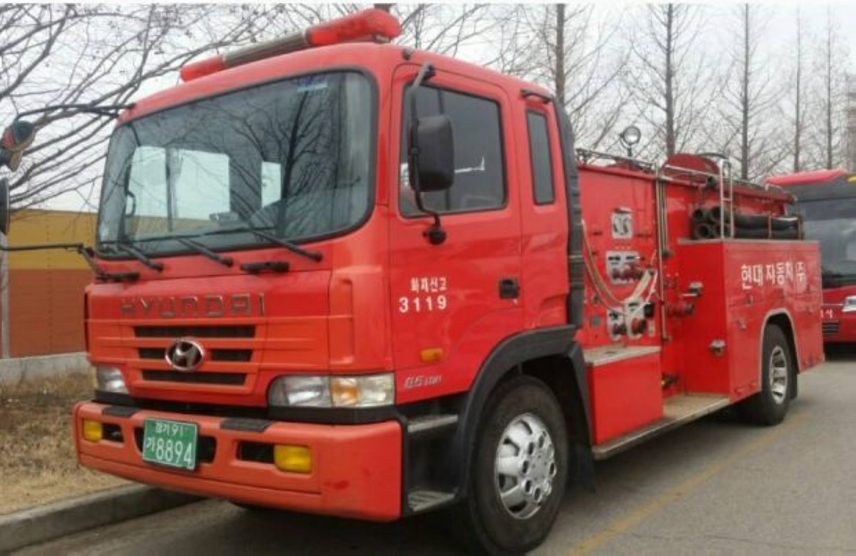 Foto 4 de Declaran de Interés Distrital a la colecta de la URECC para traer al país la donación coreana de 4 camiones bomberos y equipos contra siniestros